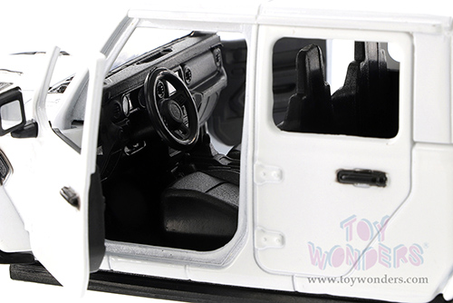 Showcasts Collectibles - Jeep&reg; Gladiator Rubicon Pickup Truck (2021, 1/27 scale diecast model car, Asstd.) 79368/16D