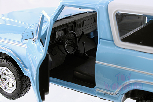 Showcasts Collectibles - Ford Bronco (1978, 1/24 scale diecast model car, Light Blue/White Camper) 79373WBU
