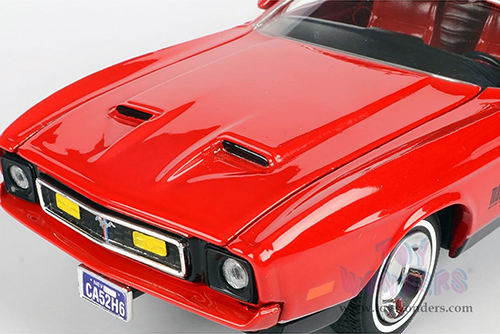 Motormax 007 James Bond Collection - Ford Mustang Mach I - Diamonds Are Forever (60 years of Bond) (1971, 1/24 scale diecast model car, Red) 79851WR