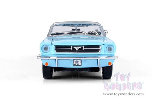 Motormax 007 James Bond Collection - Ford Mustang James Bond 007 "Thunderball" (60 years of Bond) (1964.5 1/24 scale diecast model car, Light Blue with White Top) 79855