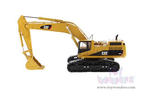 Diecast Masters - Caterpillar® 365B L Series II Hydraulic Excavator with 2 PVC Figurines - Core Classics Series (1/50 scale diecast model car, Yellow) 85058C MAP: $104.99