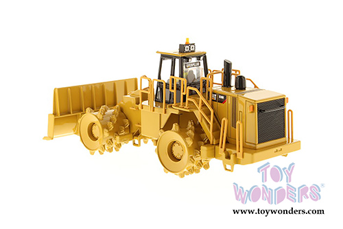 Diecast Masters - Caterpillar 836H Landfill Compactor - Core Classics Series (1/50 scale diecast model car, Yellow) 85205