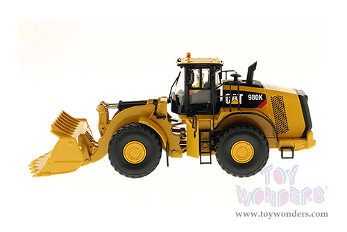Diecast Masters - Caterpillar 980K Wheel Loader Rock Configuration with Operator - Core Classics Series (1/50 scale diecast model car, Yellow) 85296C