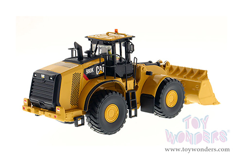 Diecast Masters - Caterpillar 980K Wheel Loader Rock Configuration with Operator - Core Classics Series (1/50 scale diecast model car, Yellow) 85296C