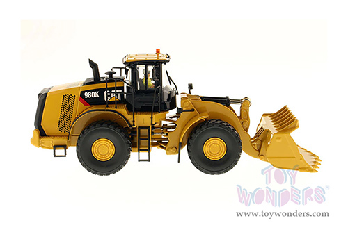 Diecast Masters - Caterpillar 980K Wheel Loader Rock Configuration with Operator - Core Classics Series (1/50 scale diecast model car, Yellow) 85296C
