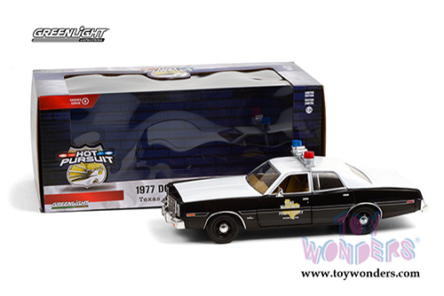 Greenlight - Dodge Monaco Texas Highway Patrol Hot Pursuit Series (1977, 1/24 scale diecast model car, White/Black) 85522/12