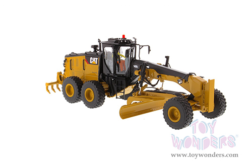 Diecast Masters - Caterpillar&reg; 14M3 Motor Grader with Operator - High Line Series (1/50 scale diecast model car, Yellow) 85545