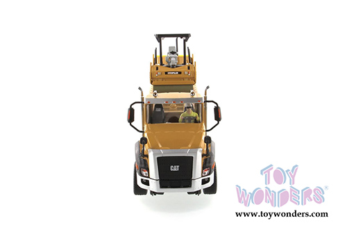 Diecast Masters - Caterpillar CT660 Day Cab with XL120 Lowboy Trailer with Operator  and CB-534D XW Vibratory Asphalt Compactor - Core Classics Series - Set of 2 (1/50 scale diecast model car, Yellow) 85601C