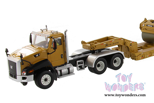 Diecast Masters - Caterpillar CT660 Day Cab with XL120 Lowboy Trailer with Operator  and CB-534D XW Vibratory Asphalt Compactor - Core Classics Series - Set of 2 (1/50 scale diecast model car, Yellow) 85601C