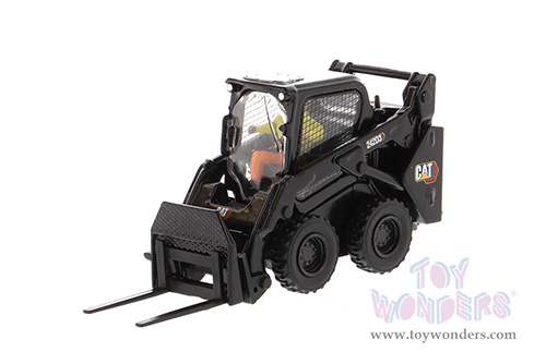 Diecast Masters - Caterpillar® 242D3 Skid Steer Loader with Operator and Working Tools - High Line Series (1/50 scale diecast model car, Special Black Paint) 85676BK MAP: $44.99