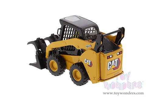 Diecast Masters - Caterpillar® 272D3 Skid Steer Loader with Operator and Working Tools - High Line Series (1/32 scale diecast model car, Yellow) 85678 MAP: $74.99