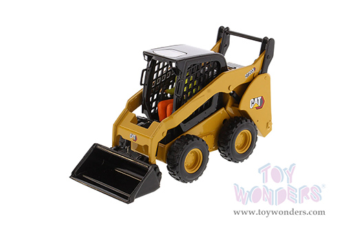 Diecast Masters - Caterpillar® 272D3 Skid Steer Loader with Operator and Working Tools - High Line Series (1/32 scale diecast model car, Yellow) 85678 MAP: $74.99