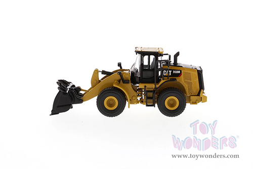 Diecast Masters - Caterpillar&reg; 950M Wheel Loader - Play & Collect! Series (1/64 scale diecast model car, Yellow) 85692