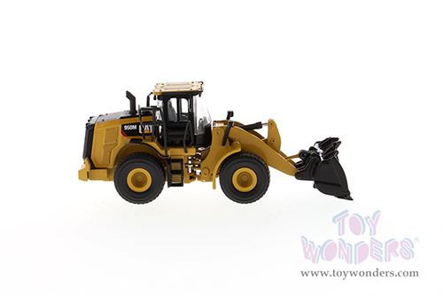 Diecast Masters - Caterpillar&reg; 950M Wheel Loader - Play & Collect! Series (1/64 scale diecast model car, Yellow) 85692