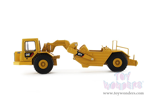 Diecast Masters - Caterpillar® Wheel Tractor 611 Scraper - Play & Collect! Series (1/64 scale diecast model car, Yellow/Black) 85695 MAP: $29.99