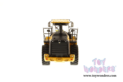 Diecast Masters - Caterpillar 966M Wheel Loader with Operator - High Line Series (1/50 scale diecast model car, Yellow) 85928