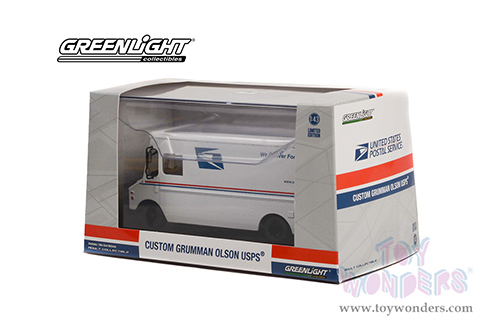 Greenlight - Grumman Olson Van United States Postal Service (USPS&reg;) Delivery Truck (1/43 scale diecast model car, White/Blue and Red stripes) 86194