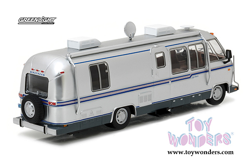 Greenlight - Airstream Excella Turbo 280 (1981, 1/43 scale diecast model car, Silver) 86312