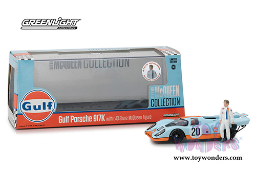 Greenlight - Porsche 917K Gulf  #20 with Steve McQueen Figurine (1970, 1/43 scale diecast model car, Light Blue w/ Orange Stripes) 86435