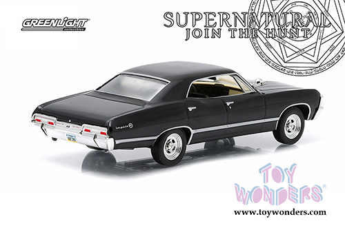 Greenlight Hollywood - Supernatural | Chevrolet Impala Sports Sedan "Supernatural" TV Series (1967, 1/43 scale diecast model car, Black) 86441