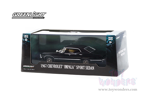 Greenlight - Chevrolet&reg; Impala Sport Sedan (1967, 1/43 scale diecast model car, Tuxedo Black) 86443
