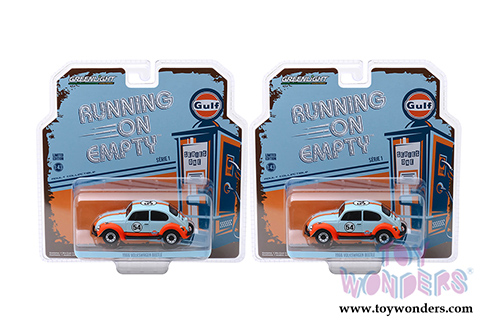 Greenlight - Running on Empty Series 1 | Volkswagen Beetle #54 - Gulf Oil (1966, 1/43 scale diecast model car, Light Blue/Orange) 87010D/24