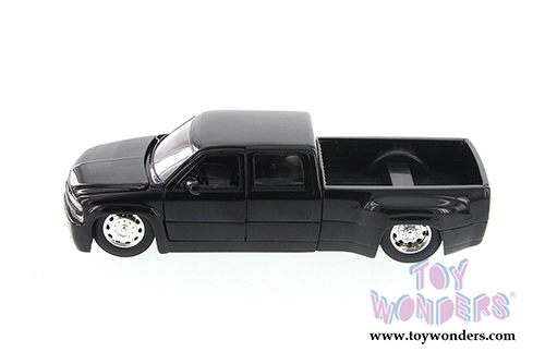 Jada Toys Bigtime Kustoms - Chevy Silverado Dooley Pickup (1999, 1/24 scale diecast model car, Asstd.) 90146YJ