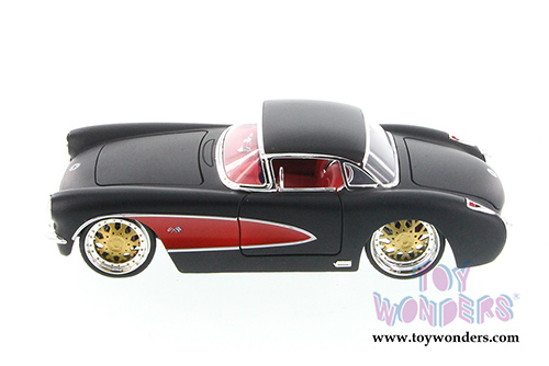 Jada Toys Bigtime Muscle - Chevy Corvette Hardtop (1957, 1/24 scale diecast model car, Asstd.) 90937YU