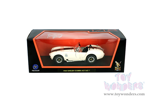 Lucky Road Signature - Shelby Cobra 427 S/C Convertible (1964, 1/18 scale diecast model car, Cream w/ Black Stripes) 92058CM