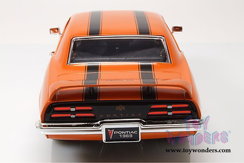 Lucky Road Signature - Pontiac Firebird Hard Top (1969, 1/18 scale diecast model car, Orange) 92368OR