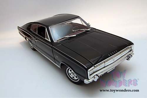 Lucky Road Signature - Dodge Charger Hard Top (1966, 1/18 scale diecast model car, Black) 92638BK/12