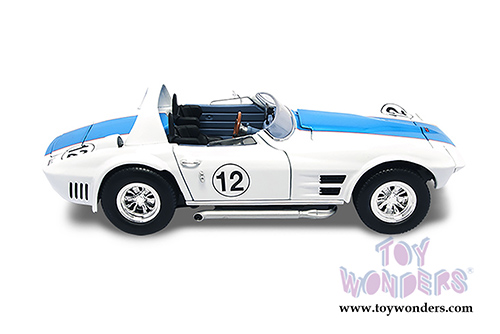 Lucky Road Signature - Chevy Corvette Grand Sport Convertible #12 (1964, 1/18 scale diecast model car, White w/Blue) 92698W/12