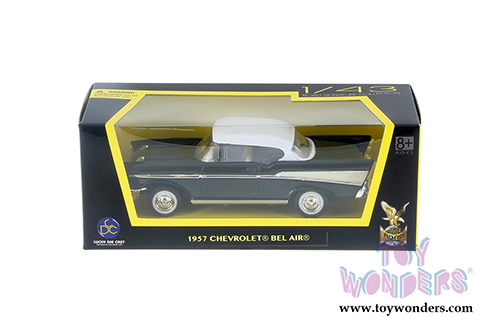Lucky Road Signature - Chevrolet&reg; Bel Air&reg; Hardtop (1957, 1/43 scale diecast model car, Black) 94201BK