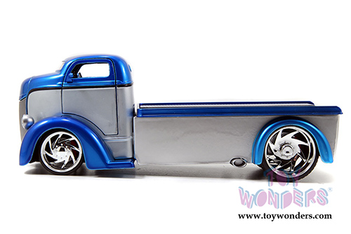 Jada Toys Bigtime Kustoms - Ford COE Flatbed  (1947, 1/24 scale diecast model car, Asstd.) 96959