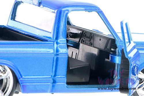 Jada Toys Just Trucks - 1972 Chevy Cheyenne Pickup (1972, 1/32 scale diecast model car, Asstd.) 97009