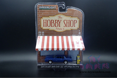 Greenlight - The Hobby Shop Series 5 | Chevrolet Monte Carlo SS with Vintage Gas Pump (1984, 1/64 scale diecast model car, Blue) 97050F/48