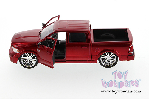 Jada Toys Just Trucks - 2014 Dodge Ram 1500 Custom Pick-up (2014, 1/24 scale diecast model car, Asstd.) 97134