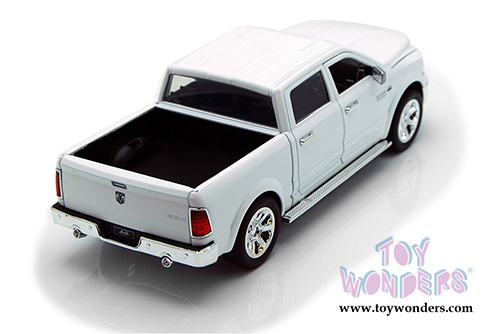 Jada Toys Just Trucks - 2014 Dodge Ram 1500 Pick-up (2014, 1/24 scale diecast model car, Asstd.) 97139