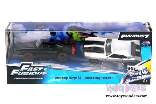 Jada Toys Fast & Furious - Dom's 1970 Dodge Charger Off-Road and Roman's 1967 Chevy Camaro Off-Road Twin Pack Hard Top (1970, 1967, 1/32 scale diecast model car, Asstd.) 97163