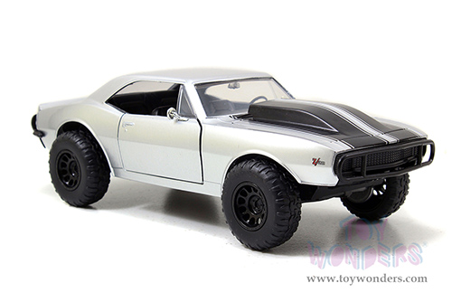 Jada Toys Fast & Furious - Roman's Chevrolet® Camaro® Z/28 Off Road (1967, 1/24 scale diecast model car, Candy Silver) 97166/4