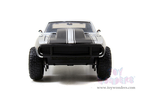 Jada Toys Fast & Furious - Roman's Chevrolet® Camaro® Z/28 Off Road (1967, 1/24 scale diecast model car, Candy Silver) 97166/4