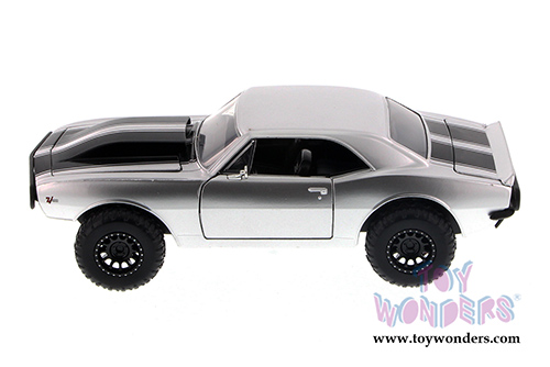 Jada Toys Fast & Furious - Roman's Chevy Camaro Off Road Hardtop (1/24 scale diecast model car, Silver) 97169