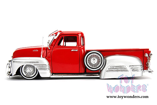 Jada Toys - Metals Die Cast Just Trucks | Chevy&reg; Pick Up (1951, 1/24 scale diecast model car, Red/Silver) 97229/4