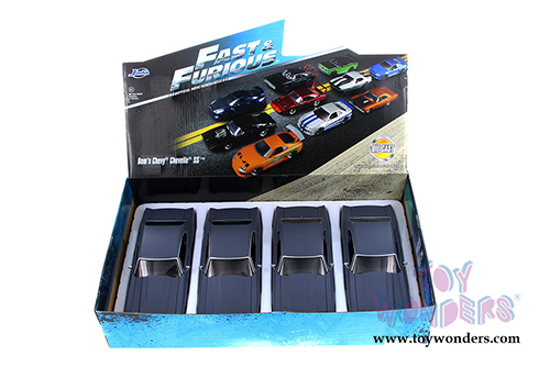 Jada Toys Fast & Furious - Dom's Chevy Chevelle SS Hardtop (1970, 1/24 scale diecast model car, Prime Gray) 97308