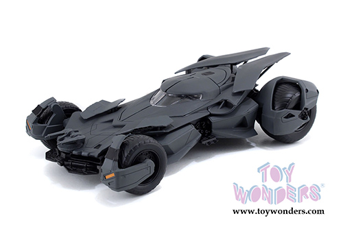 Jada Toys - Metals Die Cast | Batman vs Superman - Batmobile Model Kit  (1/24, diecast model toy, Primer Gray) 97395