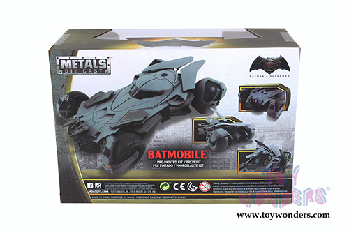Jada Toys - Metals Die Cast | Batman vs Superman - Batmobile Model Kit  (1/24, diecast model toy, Primer Gray) 97395