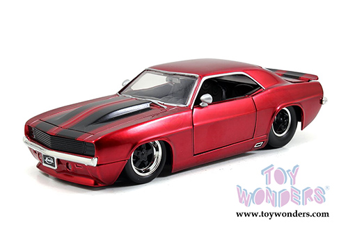 Jada Toys Bigtime Muscle - Chevy Camaro Hard Top (1969, 1/24 scale diecast model car, Asstd.) 97402