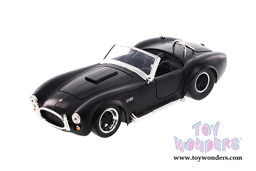 Jada Toys Bigtime Muscle - Ford Shelby Cobra 427 S/C&reg; Hard Top (1965, 1/24 scale diecast model car,  Asstd.) 97403WA1