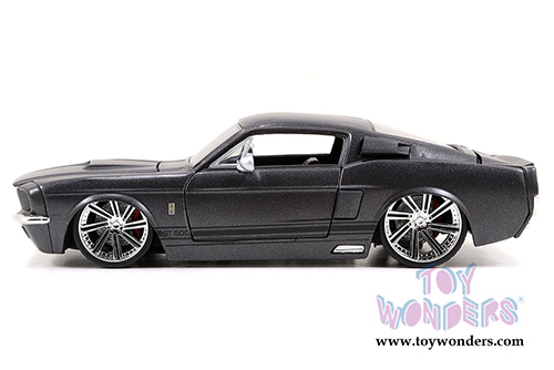 Jada Toys - Metals Die Cast | Big Time Muscle Shelby GT500 Hardtop (1967, 1/24 scale diecast model car, Charcoal Gray) 97411