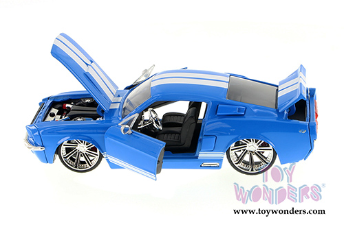 Jada Toys Bigtime Muscle - Shelby GT-500 Hardtop (1967, 1/24 scale diecast model car, Asstd.) 97672XW